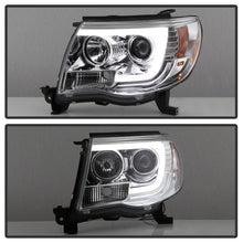 गैलरी व्यूवर में इमेज लोड करें, Spyder Toyota Tacoma 05-11 Projector Headlights - Light Bar DRL - Chrome PRO-YD-TT05V2-LB-C