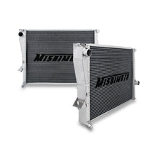 Charger l&#39;image dans la galerie, Mishimoto 99-02 BMWZ3 Manual X-Line (Thicker Core) Aluminum Radiator