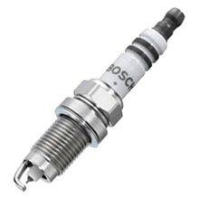 गैलरी व्यूवर में इमेज लोड करें, Bosch Spark Plug (FR7HPP33+) Volkswagen Rabbit *Must Order Minimum of 10: Order Multiples of 10*