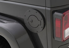 Cargar imagen en el visor de la galería, Rampage 2007-2018 Jeep Wrangler(JK) 2 &amp; 4 Door Billet Style Gas Cover - Black