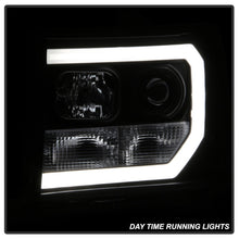 Charger l&#39;image dans la galerie, Spyder GMC Sierra 1500/2500/3500 07-13 V2 Projector Headlights- Black PRO-YD-GS07V2-LBDRL-BK