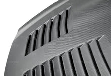Cargar imagen en el visor de la galería, Seibon 09-10 Nissan GTR R35 GT-Dry Carbon Fiber Hood