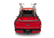 गैलरी व्यूवर में इमेज लोड करें, Roll-N-Lock 2022+ Toyota Tundra Ext Cab (78.7in.) A-Series XT Cover