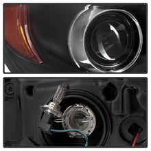 Cargar imagen en el visor de la galería, Spyder 15-17 Toyota Camry Projector Headlights - Black (PRO-YD-TCAM15-LB-BK)