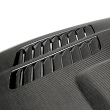 Carica l&#39;immagine nel visualizzatore di Gallery, Seibon 08-11 BMW 1 Series (E81/E82) 2DR/HB GTR-Style Carbon Fiber Hood