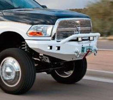 Laden Sie das Bild in den Galerie-Viewer, Road Armor 10-18 Ram 2500 Stealth Front Winch Bumper w/Pre-Runner Guard - Tex Blk