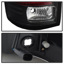 गैलरी व्यूवर में इमेज लोड करें, Spyder GMC Sierra 2016-2017 Light Bar LED Tail Lights - Black ALT-YD-GS16-LED-BK
