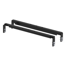 गैलरी व्यूवर में इमेज लोड करें, Curt Universal Over-Bed Gooseneck Installation Brackets