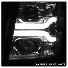 Laden Sie das Bild in den Galerie-Viewer, Spyder Chevy Silverado 1500 07-13 Version 3 Projector Headlights - Chrome PRO-YD-CS07V3-LBDRL-C