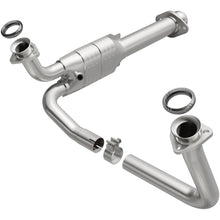 Carica l&#39;immagine nel visualizzatore di Gallery, MagnaFlow Conv Direct Fit 94-95 Chevrolet C1500 4.3L/5.0L/5.7L