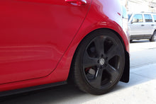 Charger l'image dans la galerie, Rally Armor 2015+ VW Golf/GTI/TSI UR Black Mud Flap w/ Grey Logo