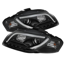 Carica l&#39;immagine nel visualizzatore di Gallery, Spyder Audi A4 06-08 Projector Headlights Halogen Only - Light Tube DRL Blk PRO-YD-AA405-LTDRL-G2-BK