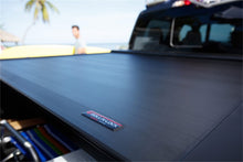 Laden Sie das Bild in den Galerie-Viewer, Roll-N-Lock 2019 Ram 1500-3500 SB 74.5in E-Series Retractable Tonneau Cover