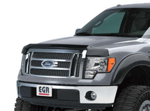 गैलरी व्यूवर में इमेज लोड करें, EGR 09+ Dodge Ram Pickup Superguard Hood Shield (302651)