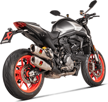 Carica l&#39;immagine nel visualizzatore di Gallery, AKRAPOVIC Slip-On Line Muffler - Titanium S-D9SO17-HCQT