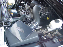 गैलरी व्यूवर में इमेज लोड करें, Volant 99-05 Ford Excursion 6.8 V10 Pro5 Closed Box Air Intake System