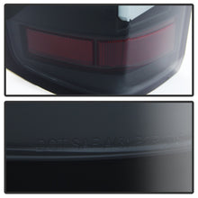 Carica l&#39;immagine nel visualizzatore di Gallery, Spyder Chevy 1500 14-16 Light Bar LED Tail Lights Blk Smke ALT-YD-CS14-LBLED-BSM