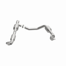 Carica l&#39;immagine nel visualizzatore di Gallery, MagnaFlow Conv Direct Fit 05-06 Ford E-350 Super Duty 5.4L