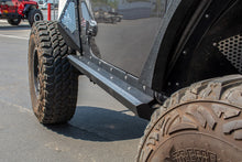 Cargar imagen en el visor de la galería, DV8 Offroad 2018+ Jeep Gladiator Frame Mounted Sliders