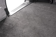 Carica l&#39;immagine nel visualizzatore di Gallery, BedRug 2013+ Nissan NV200/GM City Express VanRug - Compact