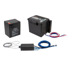 Carica l&#39;immagine nel visualizzatore di Gallery, Curt Push-to-Test Breakaway Kit w/Top-Load Battery