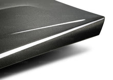 Charger l&#39;image dans la galerie, Seibon 12-14 Mercedes Benz C63 GT-Style Carbon Fiber Hood