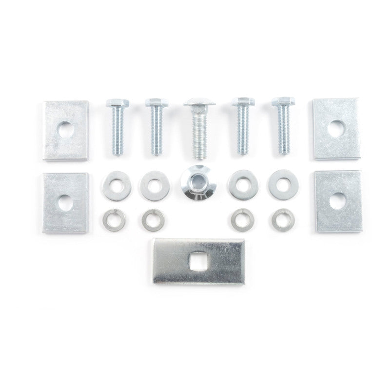 Curt 05-09 Subaru Outback Sedan & Wagon Class 2 Trailer Hitch w/1-1/4in Receiver