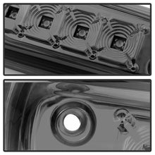 गैलरी व्यूवर में इमेज लोड करें, xTune Chevy Silverado 07-13 / GMC Sierra 07-13 LED 3RD Brake Light - Chrome BKL-CSIL07-LED-C