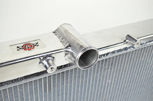 Laden Sie das Bild in den Galerie-Viewer, CSF 08-15 Subaru WRX/STI 2-Row Radiator w/Built-In Oil Cooler