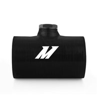 Charger l&#39;image dans la galerie, Mishimoto 2.5in Black Silicone Coupler w/ 1/8in NPT Bung