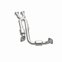 Carica l&#39;immagine nel visualizzatore di Gallery, MagnaFlow Conv Direct Fit 06-10 Jeep Grand Cherokee 6.1L