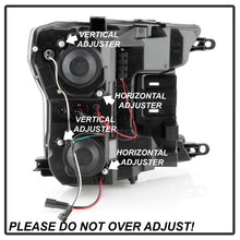 Laden Sie das Bild in den Galerie-Viewer, Spyder 18-19 Ford F-150 Proj Headlights - Halogen Model - LED Seq Turn - Blk PRO-YD-FF15018-LBSEQ-BK