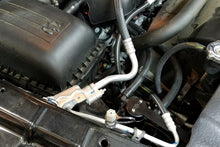 Carica l&#39;immagine nel visualizzatore di Gallery, J&amp;L 09-18 Ram 1500 5.7L Passenger Side Oil Separator 3.0 - Black Anodized