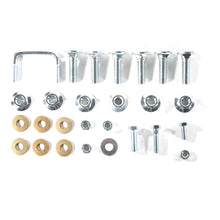 Laden Sie das Bild in den Galerie-Viewer, Curt 93-97 Dodgeintrepid Class 2 Trailer Hitch w/1-1/4in Ball Mount