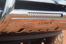 Laden Sie das Bild in den Galerie-Viewer, Lund 07-17 Chevy Silverado 1500 Bull Bar w/Light &amp; Wiring - Polished