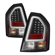 Carica l&#39;immagine nel visualizzatore di Gallery, Spyder Chrysler 300C 05-07 V2 Light Bar LED Tail Lights - Black ALT-YD-C305V2-LED-BK