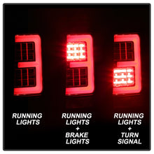 गैलरी व्यूवर में इमेज लोड करें, Spyder Jeep Grand Cherokee 05-06 Version 2 Light Bar LED Tail Lights - Black