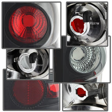 Laden Sie das Bild in den Galerie-Viewer, Spyder Chevy Silverado 1500 03-06 (Does Not Fit Stepside)Euro Tail Lights Blk Smke ALT-YD-CS03-BSM