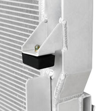 Carica l&#39;immagine nel visualizzatore di Gallery, Mishimoto 10-12 Dodge 6.7L Cummins Aluminum Radiator