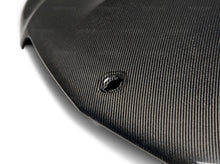 Charger l&#39;image dans la galerie, Seibon 12-14 Mercedes Benz C63 GT-Style Carbon Fiber Hood