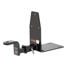 Laden Sie das Bild in den Galerie-Viewer, Curt 93-98 Saab 9000 Hatchback Class 1 Trailer Hitch w/1-1/4in Ball Mount