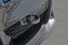 Carica l'immagine nel visualizzatore di Gallery, Perrin 2020 Toyota Supra Tow Hook Kit (Front) - Black