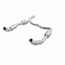 Carica l&#39;immagine nel visualizzatore di Gallery, MagnaFlow Conv Direct Fit OEM 07-08 Ford E-150