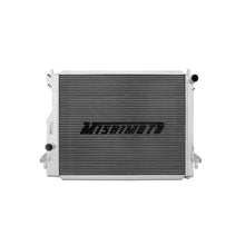 Laden Sie das Bild in den Galerie-Viewer, Mishimoto 05+ Ford Mustang Manual Aluminum Radiator