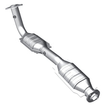 Carica l&#39;immagine nel visualizzatore di Gallery, Magnaflow Conv DF 07-08 Toyota Tundra 5.7L P/S