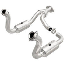 Laden Sie das Bild in den Galerie-Viewer, Magnaflow Conv DF 08-10 Ford F-250/F-250 SD/F-350/F-350 SD 5.4L/6.8L / F-450 SD 6.8L Y-Pipe Assembly