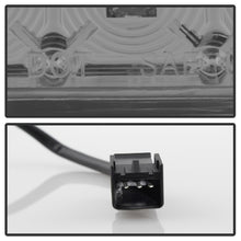 गैलरी व्यूवर में इमेज लोड करें, xTune Chevy Silverado 07-13 / GMC Sierra 07-13 LED 3RD Brake Light - Chrome BKL-CSIL07-LED-C