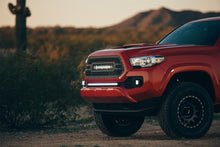 Laden Sie das Bild in den Galerie-Viewer, Rigid Industries Toyota Tacoma - 2016-2017 - 30in SR-Series Bumper Mount Kit