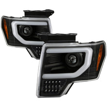 Carica l&#39;immagine nel visualizzatore di Gallery, Spyder Ford F150 13-14 Xenon Model Only Light Bar Projector Headlights Blk PRO-YD-FF15013PL-SEQ-BK