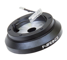 गैलरी व्यूवर में इमेज लोड करें, NRG Short Hub Adapter Mitsubishi / Subaru
